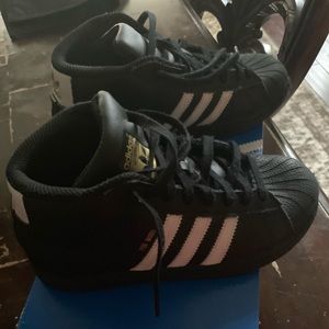 Boys Adidas Pro Model Shell Top Sneakers